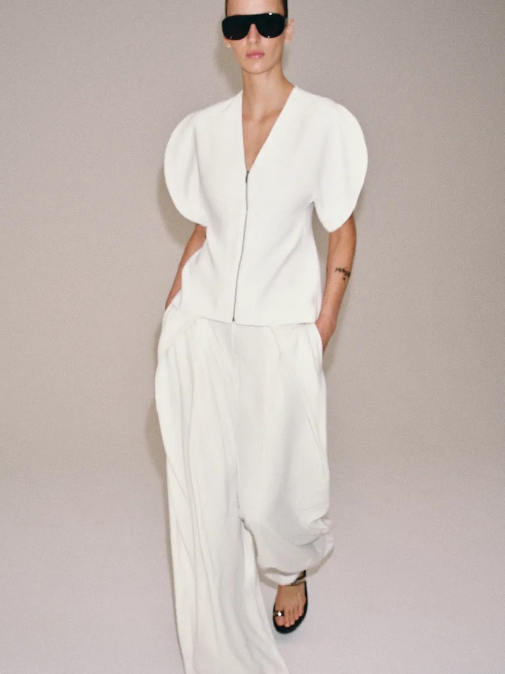 Zara White Puff-Sleeve Zip-Front Top